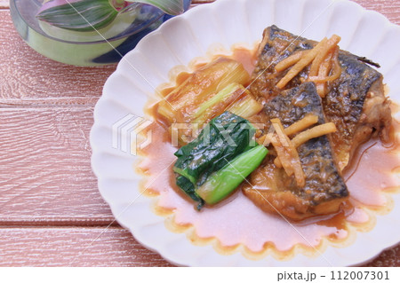 焼き鯖の味噌煮 112007301