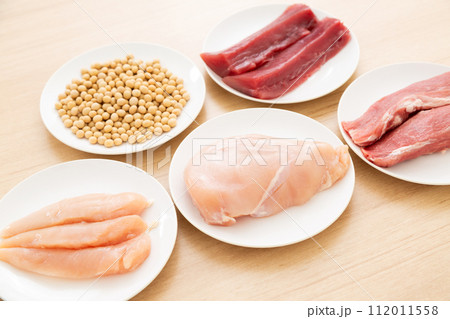 タンパク質の多い食材 タンパク質の多い食材 112011558