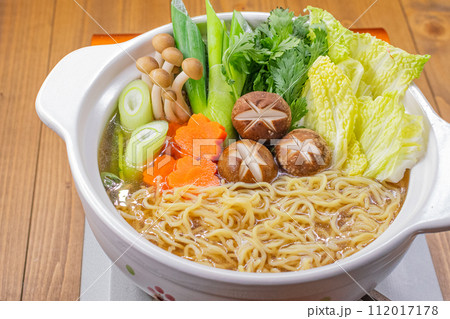 煮込みラーメン 112017178