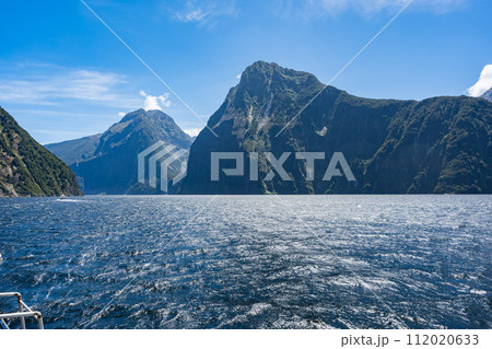 ミルフォードサウンドの景色 ミルフォードサウンドの景色 112020633