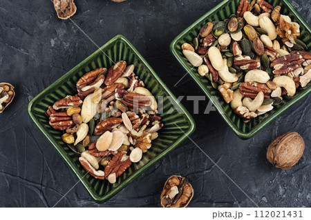 Healthy mix nuts. 112021431