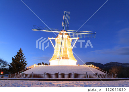 大胡ぐりーんふらわー牧場(雪化粧、ライトアップ) 大胡ぐりーんふらわー牧場(雪化粧、ライトアップ) 112023030