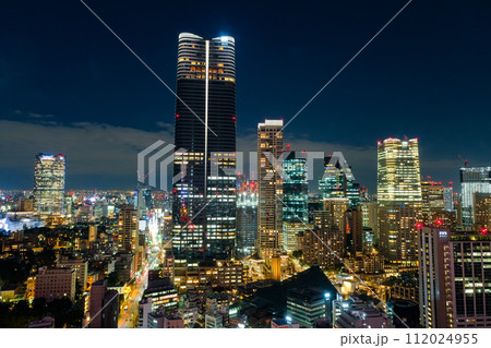 東京都 東京タワーから見る東京の夜景、港区の高層ビル群 112024955