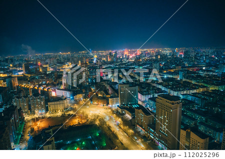 中国 黒竜江省 ハルビン 龍塔からの夜景 中国 黒竜江省 ハルビン 龍塔からの夜景 112025296