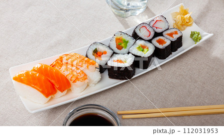 Sushi set 112031953
