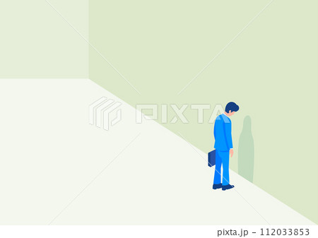 壁にぶつかるビジネスマン 112033853