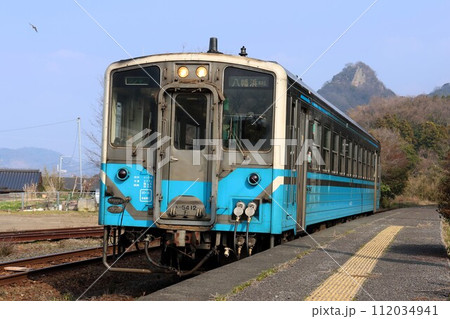 【JR四国】キハ54形（予讃線：伊予上灘駅） 112034941