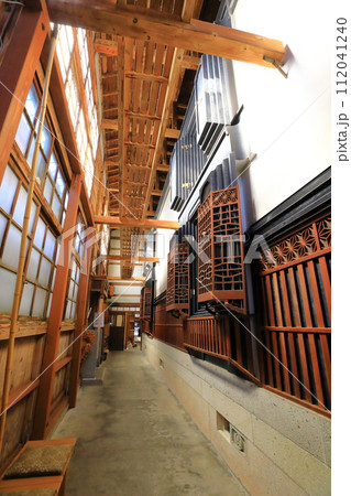 秋田県・増田 内蔵の町 山吉肥料店 秋田県・増田 内蔵の町 山吉肥料店 112041240