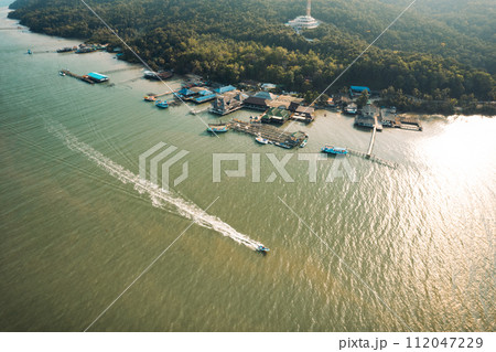 Seaside villages and mangrove forests on the island Seaside villages and mangrove forests on the island 112047229
