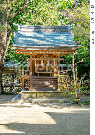 大阪府四條畷市南野の四條畷神社 摂社 御妣神社(楠公さんのお母様) 大阪府四條畷市南野の四條畷神社 摂社 御妣神社(楠公さんのお母様) 112054532