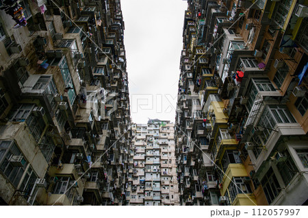 香港　益発大廈(モンスターマンション) 112057997