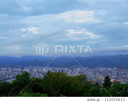 五台山より望む街並み(高知県高知市) 五台山より望む街並み(高知県高知市) 112058813