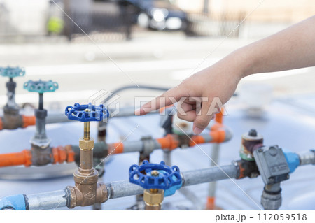 設備点検 112059518