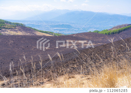 【災害イメージ】霧ケ峰高原の山火事跡【長野県】 【災害イメージ】霧ケ峰高原の山火事跡【長野県】 112065285