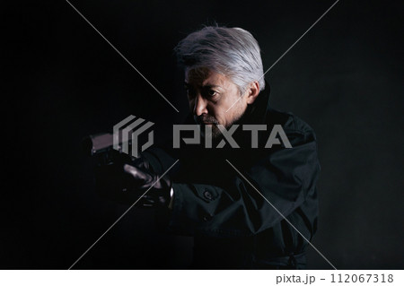 刑事 殺し屋 探偵 工作員 イメージ 刑事 殺し屋 探偵 工作員 イメージ 112067318