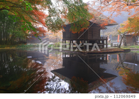 世界遺産 平泉中尊寺の紅葉 世界遺産 平泉中尊寺の紅葉 112069849