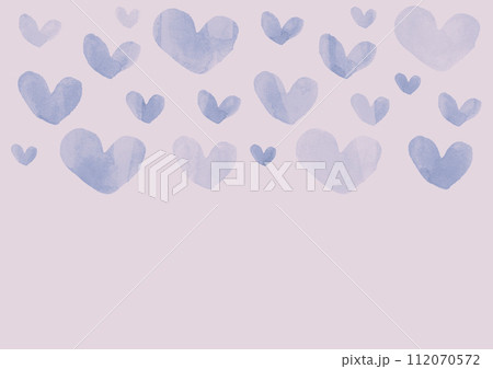 紫色の背景に青いハートが並んだ背景イラスト 112070572