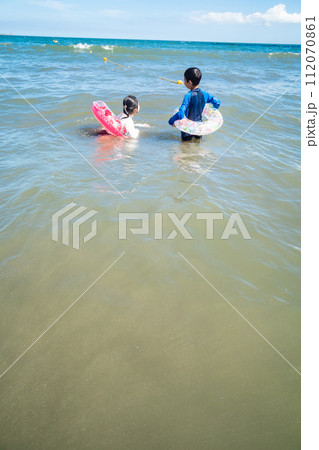 Ocean bathing Ocean bathing 112070861