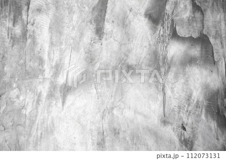 Old gray concrete wall texture background 112073131