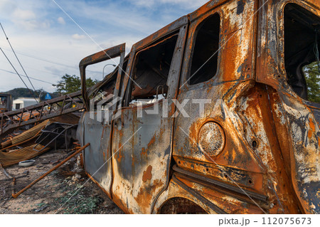 能登半島地震 輪島朝市通りの被災現場の風景 能登半島地震 輪島朝市通りの被災現場の風景 112075673