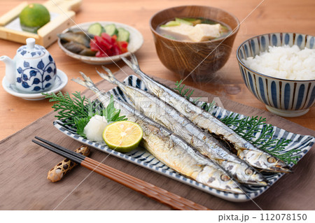 サンマの丸干し 秋刀魚の塩焼き サンマの丸干し 秋刀魚の塩焼き 112078150