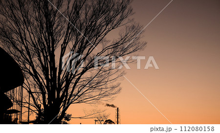 夕焼けイメージ 112080158
