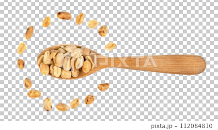 roasted peanuts isolated 112084810