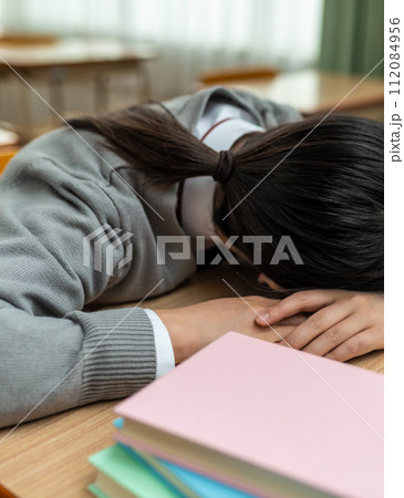 学生生活のイメージカット 112084956