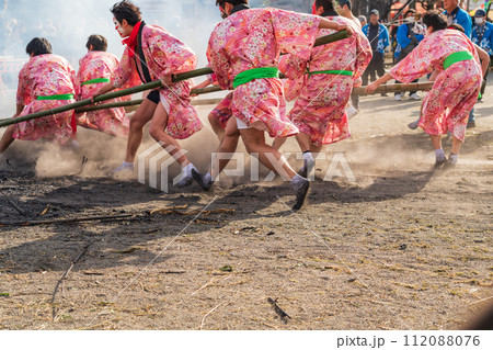 火伏せの祭り、今尾の左義長〈岐阜県海津市〉 火伏せの祭り、今尾の左義長〈岐阜県海津市〉 112088076