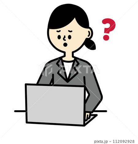 パソコンの前で疑問を感じるスーツの女性 パソコンの前で疑問を感じるスーツの女性 112092928