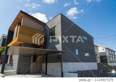 オシャレな外観の家 112097579