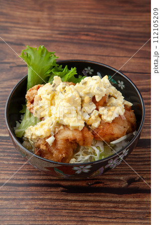 唐揚げのチキン南蛮丼 唐揚げのチキン南蛮丼 112105209