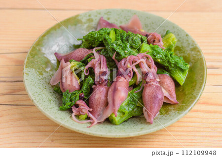 春の味覚　ホタルイカと菜の花の和え物 112109948