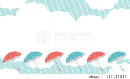 カラフルな傘と雨雲のある空の背景素材 コピースペースのある横長の素材 カラフルな傘と雨雲のある空の背景素材 コピースペースのある横長の素材 112111016