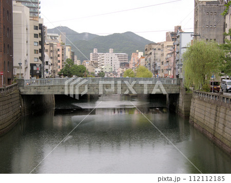 雨の常盤橋 長崎県長崎市万屋町 雨の常盤橋 長崎県長崎市万屋町 112112185
