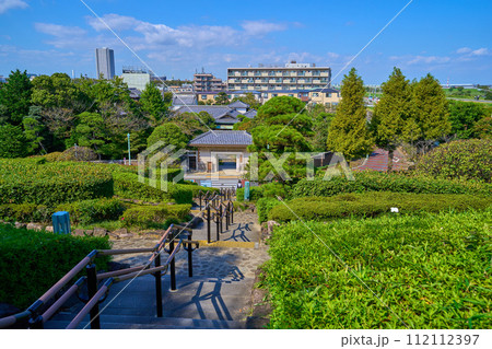 東京都葛飾区柴又の柴又公園から北側(山本亭 長屋門,柴又7丁目,金町方面など)を見る 東京都葛飾区柴又の柴又公園から北側(山本亭 長屋門,柴又7丁目,金町方面など)を見る 112112397