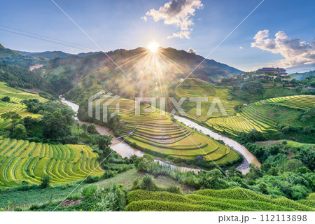 Rice fields on terraced of Mu Cang Chai, YenBai, Vietnam. 112113898