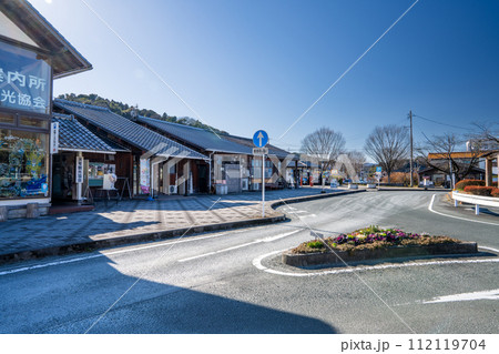 天竜浜名湖鉄道の天竜二俣駅前(静岡県) 天竜浜名湖鉄道の天竜二俣駅前(静岡県) 112119704