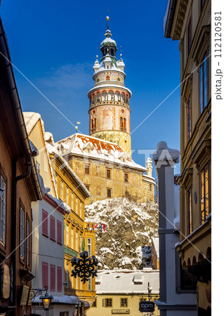 View of Cesky Krumlov in winter, Czech Republic. 112120581