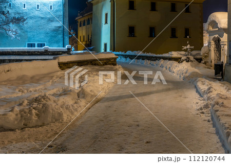 View of Cesky Krumlov in winter, Czech Republic. 112120744