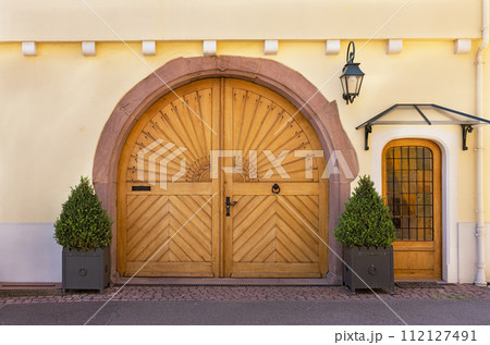 beautiful gate in the commune of Eguisheim France 112127491