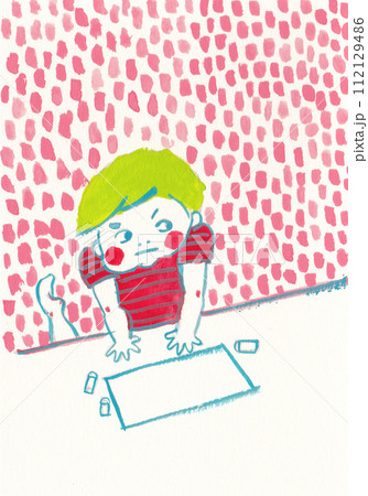 隣の子の様子を、横目で伺う子ども 隣の子の様子を、横目で伺う子ども 112129486
