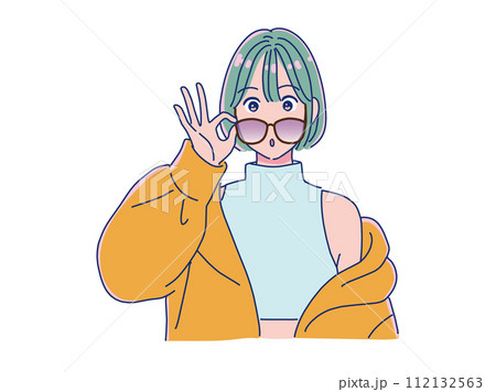 メガネをかけるアニメ調の女の子 メガネをかけるアニメ調の女の子 112132563