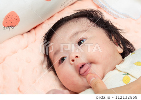 【赤ちゃん 指】 【赤ちゃん 指】 112132869