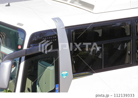 大型観光バス 112139333