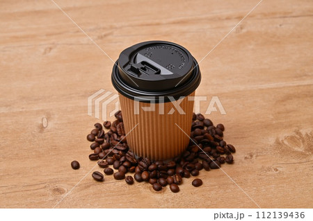 注意)湯気は合成です。コーヒー。コーヒー豆、珈琲豆、coffee豆、ロースト。 注意)湯気は合成です。コーヒー。コーヒー豆、珈琲豆、coffee豆、ロースト。 112139436