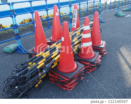 交通規制のコーン 112140507