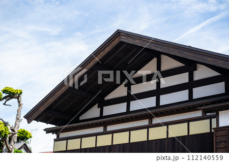 秋田県横手市の増田の町並みの歴史的建造物 秋田県横手市の増田の町並みの歴史的建造物 112140559