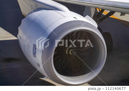 羽田空港の風景 飛行機のエンジン 東京都大田区 羽田空港の風景 飛行機のエンジン 東京都大田区 112140677