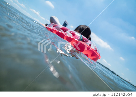 Ocean bathing Ocean bathing 112142054